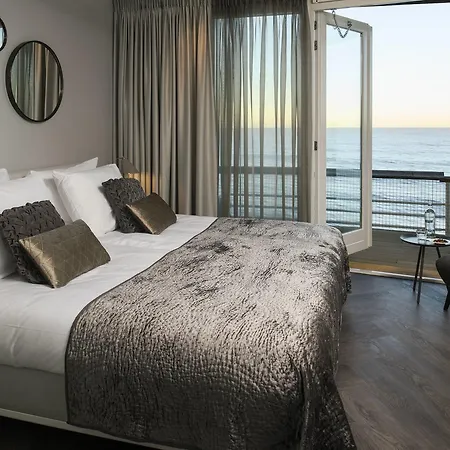 De Pier Hotel